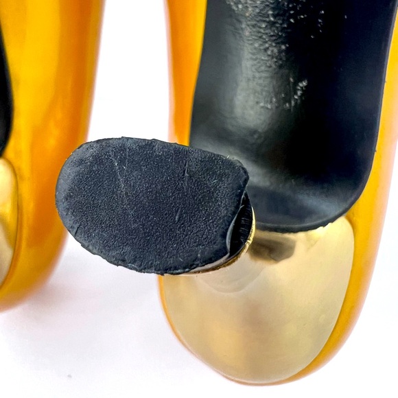 STUART WEITZMAN VINTAGE GOLD SHIMMER SILLUETTE PATENT LEATHER PUMPS HEELS, 6.5-B - Picture 16 of 17